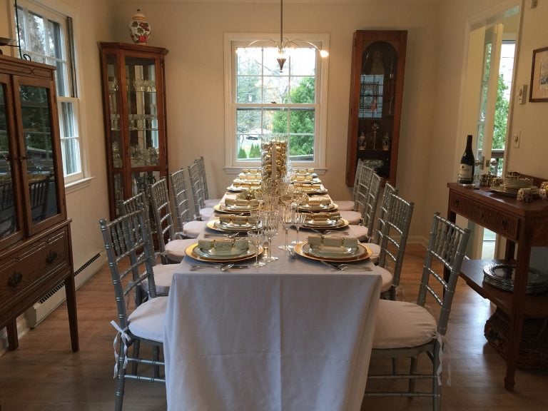 thanksgiving table, holiday table, thanksgiving-1888643.jpg